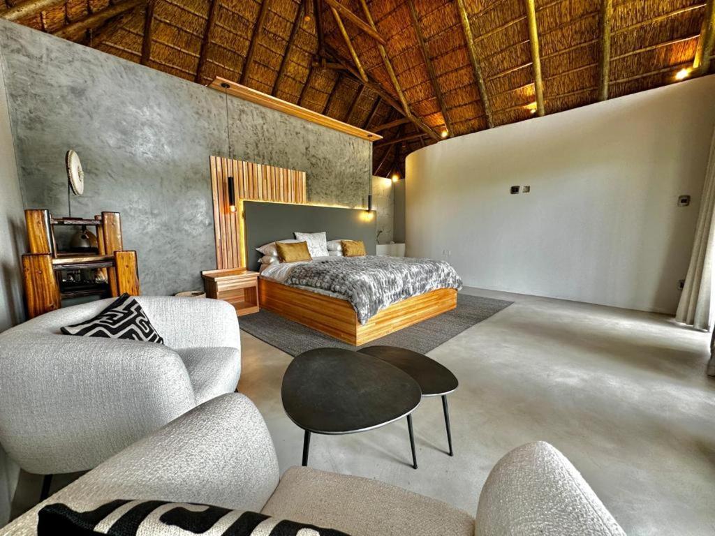 La Joya Lodge Conference Centre And Spa Pelindaba Exterior photo